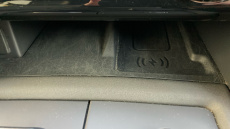 Land Rover Discovery 3.0 D300 Dynamic SE 5dr Auto Diesel Station Wagon